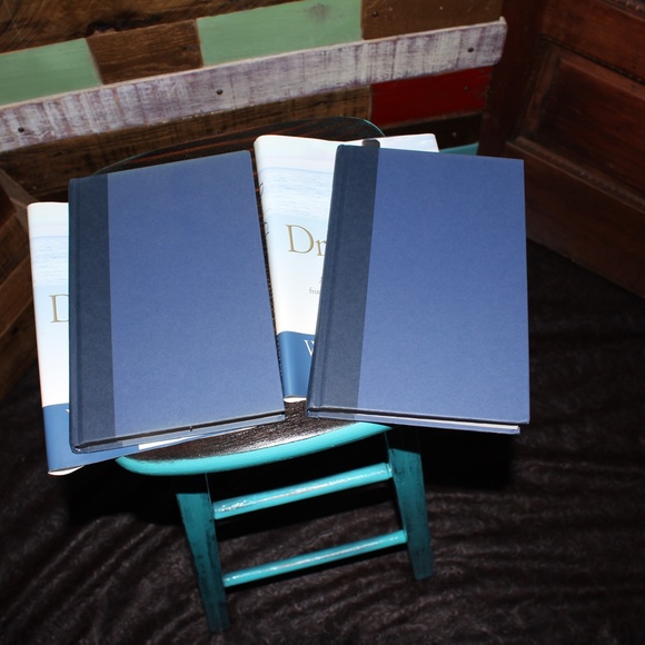 Bundle of Two Books: Draw Close • A Devotional for Couples - Picture 10 of 16